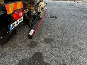 Volvo FM 450 4×2 con equipo de gancho Palfinger de 15 t — fotografía