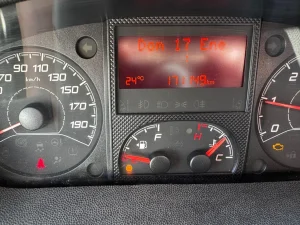 Cuadro de instrumentos del Citroën Jumper con 171.149 kilómetros